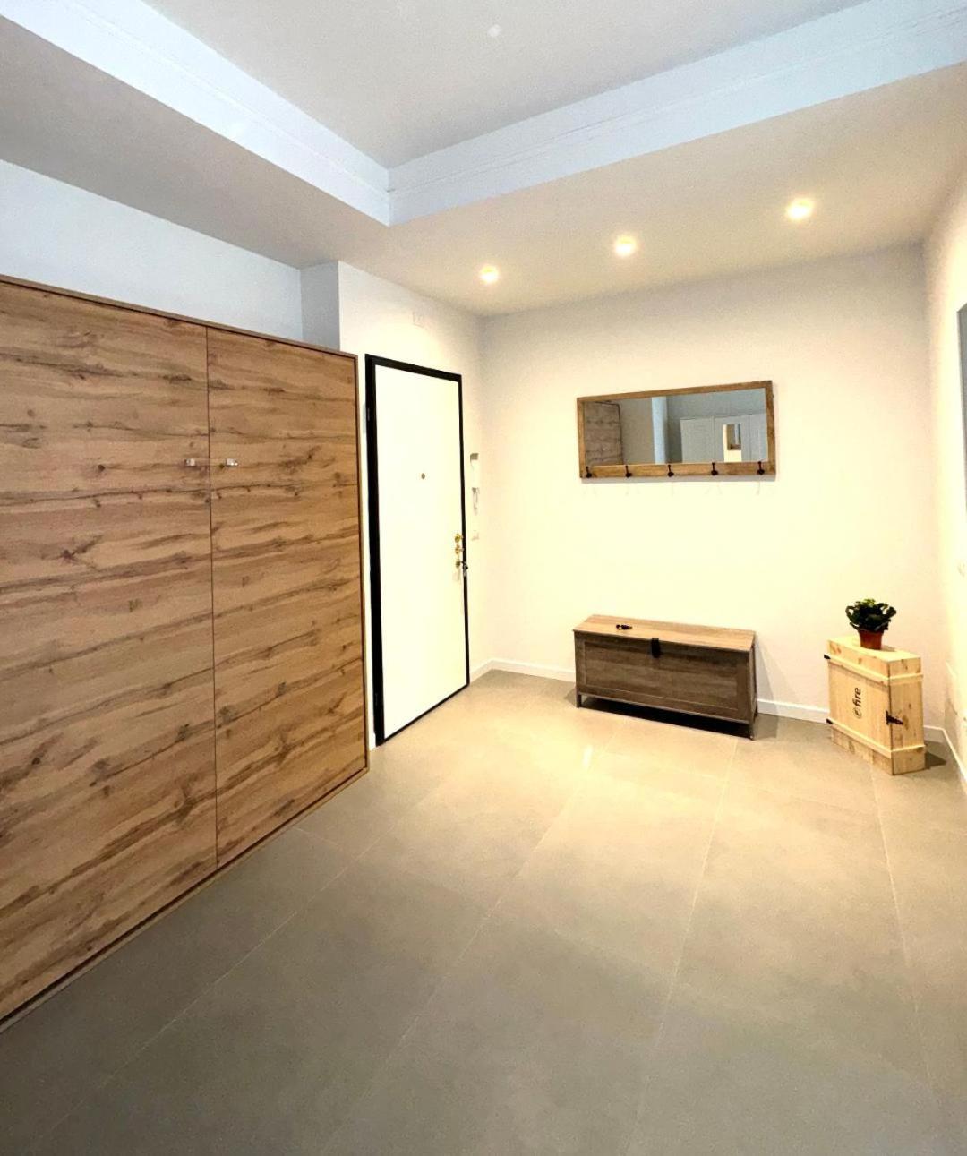 Rainbow Studio Flat- Monolocale Luminoso Милано Екстериор снимка